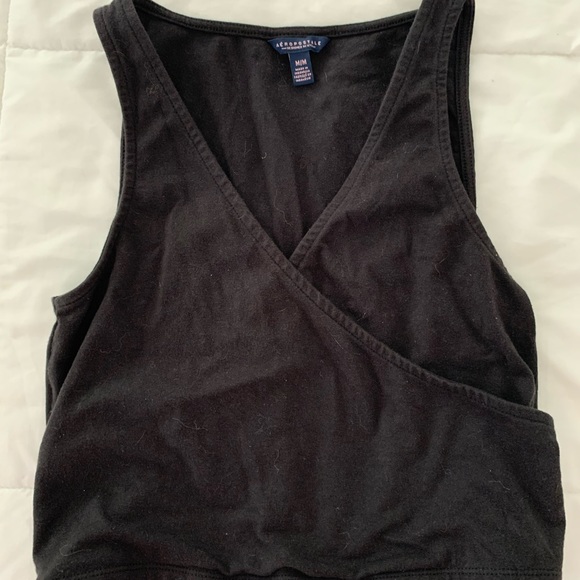 Crop top - Picture 1 of 3